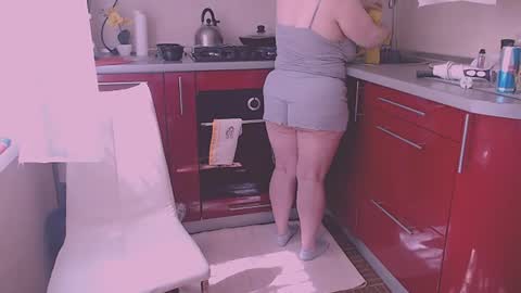 miss Lia  colection for travel online show from 07-20-26, 10:39