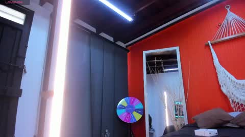 lia online show from 05-18-26, 04:13