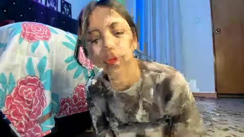Lia Kent online show from 12-14-24, 08:02