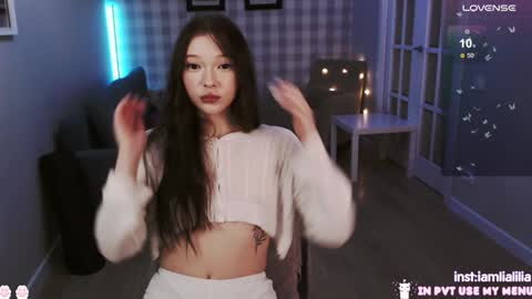 lialilia online show from 01-29-25, 08:08