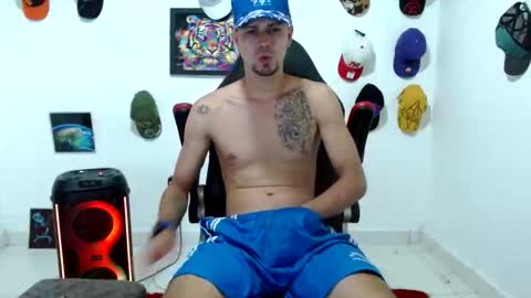 Snapshot of liam_andres12 chatting on 05-29-26, 10:52 Andres online show from 05-29-26, 10:52