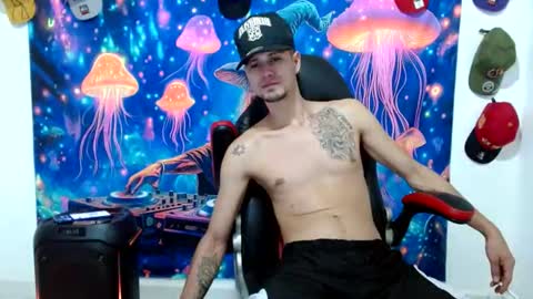 Snapshot of liam_andres12 chatting on 07-18-26, 11:08 Andres online show from 07-18-26, 11:08