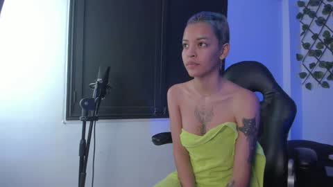 Snapshot of liam_anny chatting on 11-26-25, 03:40 liam_anny online show from 11-26-25, 03:40