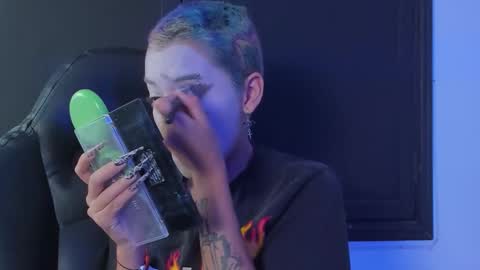 Snapshot of liam_anny chatting on 11-28-25, 04:48 liam_anny online show from 11-28-25, 04:48