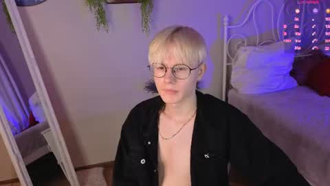Snapshot of liam_blair chatting on 07-04-26, 03:24 LIAM online show from 07-04-26, 03:24