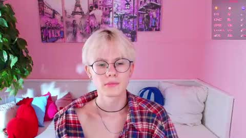 Snapshot of liam_blair chatting on 07-29-26, 10:24 LIAM online show from 07-29-26, 10:24