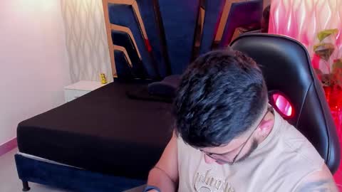 LIAM KLEIN online show from 02-22-26, 08:29