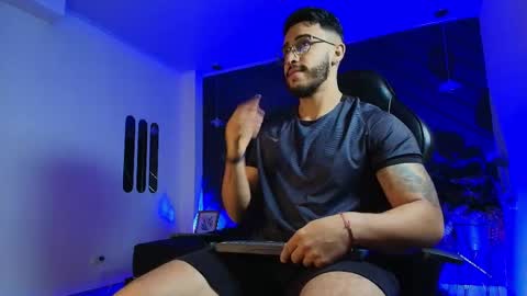 LIAM KLEIN online show from 04-14-26, 11:16