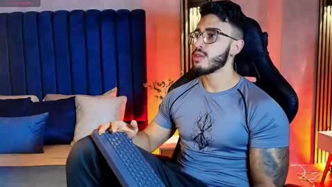 LIAM KLEIN online show from 07-15-26, 11:15