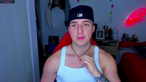 Snapshot of liam_oficial chatting on 12-19-24, 04:45 liam online show from 12-19-24, 04:45