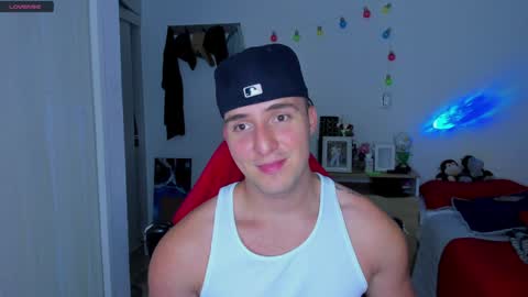 Snapshot of liam_oficial chatting on 01-29-25, 03:33 liam online show from 01-29-25, 03:33