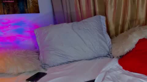 Snapshot of liam_oficial chatting on 11-08-25, 02:45 liam online show from 11-08-25, 02:45