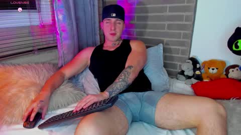 liam online show from 01-17-26, 03:44