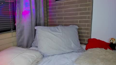 liam online show from 04-13-26, 03:01