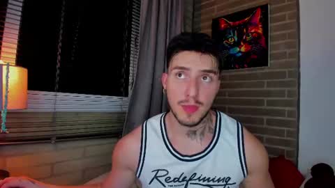 Snapshot of liam_oficial chatting on 06-28-26, 02:28 liam online show from 06-28-26, 02:28