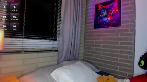 Snapshot of liam_oficial chatting on 07-19-26, 02:15 liam online show from 07-19-26, 02:15
