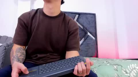 Call me Lian online show from 01-17-26, 12:21