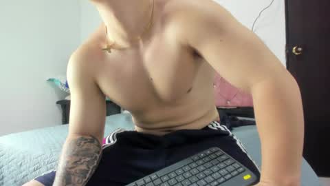 Snapshot of liam_saint chatting on 06-13-26, 12:25 Call me Lian online show from 06-13-26, 12:25