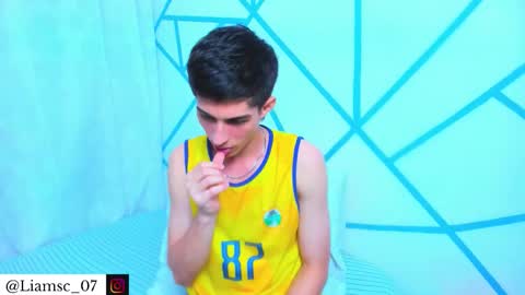 Liam scott77 online show from 02-07-26, 10:57