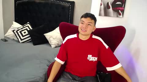 Snapshot of liam_sean chatting on 02-08-26, 12:08 Liam online show from 02-08-26, 12:08