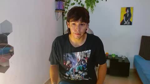 Snapshot of liam_xul chatting on 10-30-25, 07:14 liamxul online show from 10-30-25, 07:14