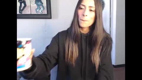 Lia Miller online show from 12-06-24, 12:27