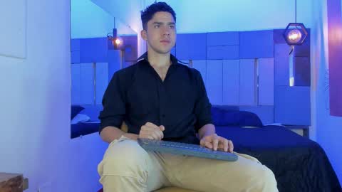 Liam online show from 02-01-26, 12:04