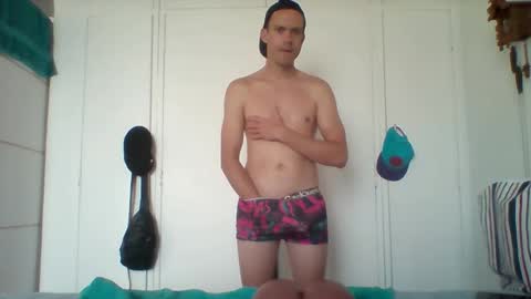 LiamRose online show from 04-12-26, 06:18