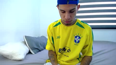 liamtravisxxl online show from 08-09-26, 09:20