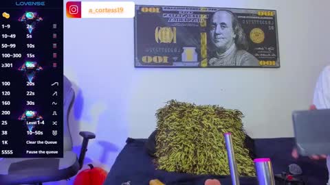    online show from 12-07-24, 01:51