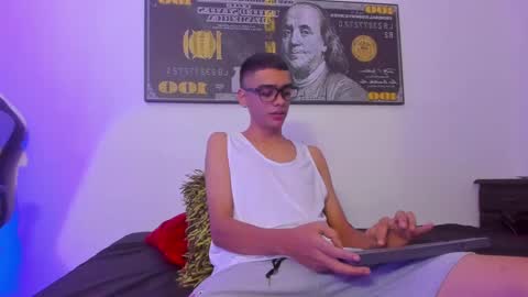    online show from 03-12-25, 12:36