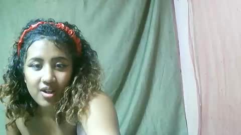 Snapshot of liana9794 chatting on 05-23-26, 06:12 Liana9794 online show from 05-23-26, 06:12