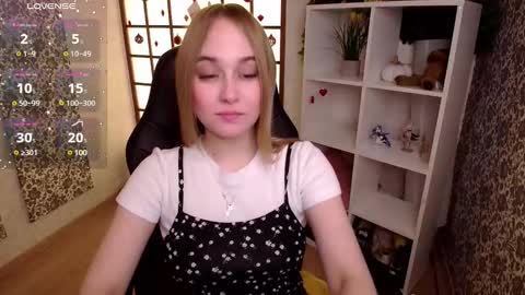 Liana online show from 01-30-25, 02:16