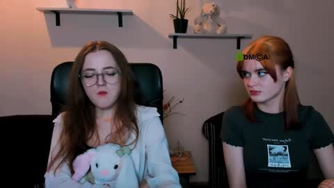 Snapshot of liana_kisses chatting on 12-21-24, 02:52 Little Liana online show from 12-21-24, 02:52