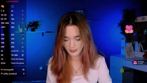 Snapshot of liana_kisses chatting on 10-09-25, 07:23 Little Liana online show from 10-09-25, 07:23