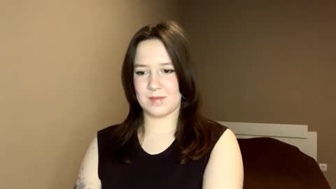 Snapshot of lianabrocklesby chatting on 04-09-26, 04:23 Sofia online show from 04-09-26, 04:23