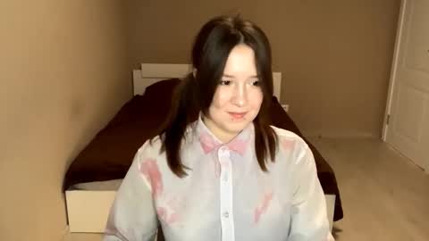Snapshot of lianabrocklesby chatting on 04-17-26, 04:10 Sofia online show from 04-17-26, 04:10
