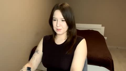 Snapshot of lianabrocklesby chatting on 04-28-26, 04:12 Sofia online show from 04-28-26, 04:12