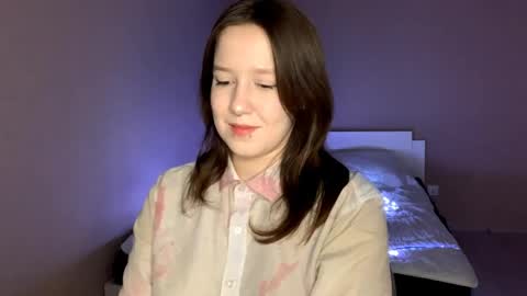 Snapshot of lianabrocklesby chatting on 05-12-26, 05:32 Sofia online show from 05-12-26, 05:32