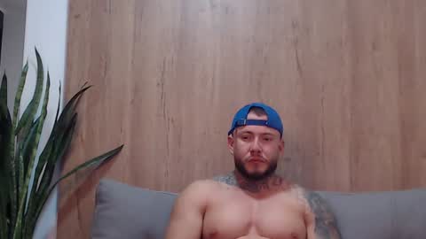 lianjones9 online show from 01-28-25, 09:08