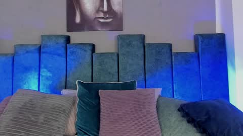 Lian online show from 03-02-25, 01:15