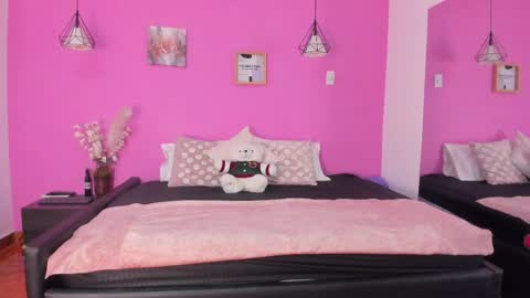 Snapshot of liapinket chatting on 05-30-26, 12:02 liapinket online show from 05-30-26, 12:02