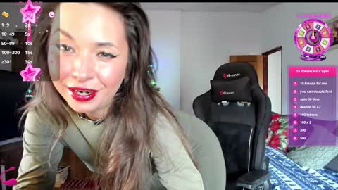 Snapshot of liaquinn chatting on 01-21-25, 12:29 LiaQuinn online show from 01-21-25, 12:29