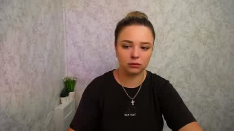Snapshot of liaralime_ chatting on 06-30-26, 07:42 Liara online show from 06-30-26, 07:42