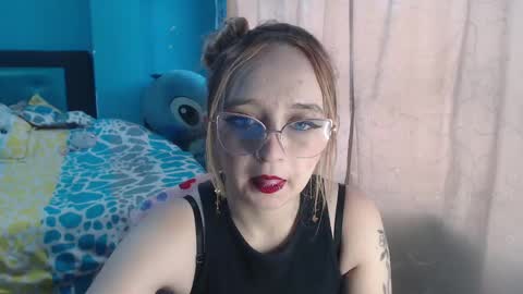 Lia Roberts online show from 02-03-25, 12:03