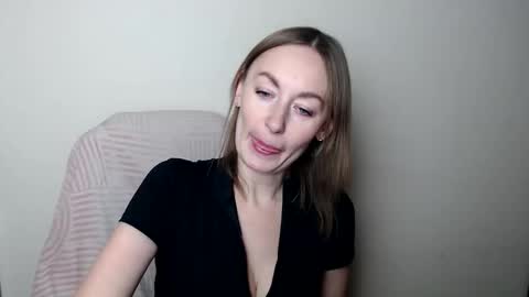 Lia online show from 02-08-26, 10:07