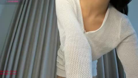 Snapshot of liavee chatting on 02-12-25, 04:12 Lia online show from 02-12-25, 04:12