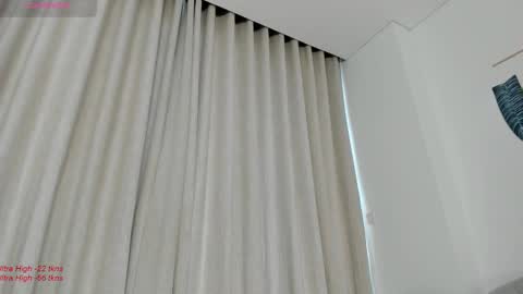 Snapshot of liavee chatting on 02-19-25, 06:00 Lia online show from 02-19-25, 06:00