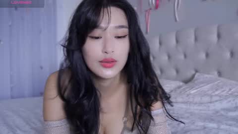 Snapshot of liavee chatting on 03-05-26, 02:51 Lia online show from 03-05-26, 02:51