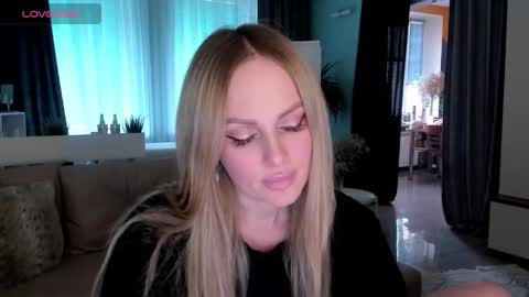 Snapshot of libby_nora chatting on 02-24-25, 02:15 Libby online show from 02-24-25, 02:15